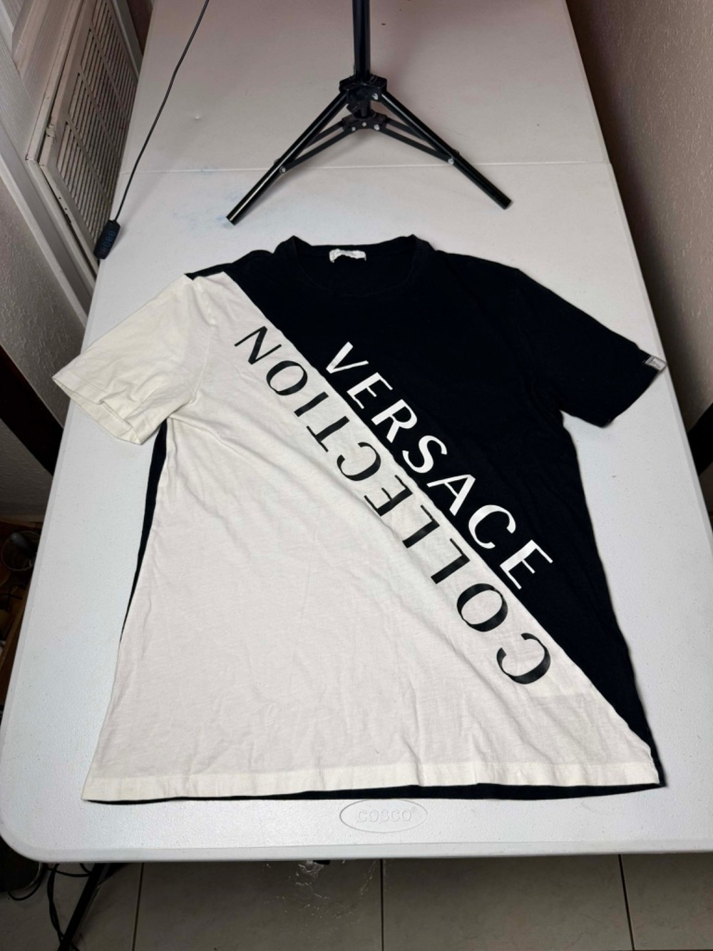 Versace Collection Big Logo T
Shirt Men Black/ White Sz L Fits smaller